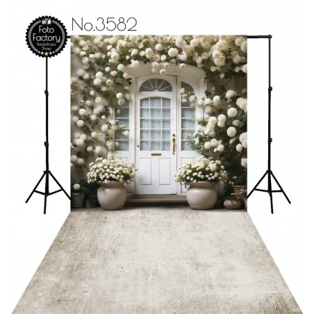 Backdrop white doors flowers 3582