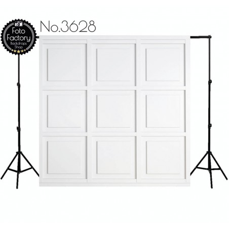 Backdrop white moulding 3628